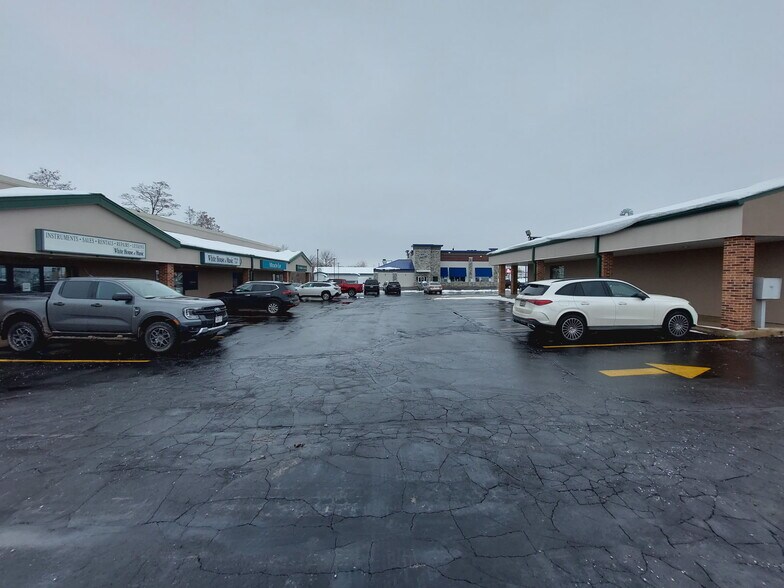 More Photos Of 1724 S Church St, Watertown Storefront Retail Office For Lease