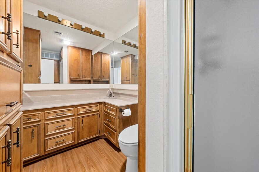More Photos Of 708 Bradford St, Waco Specialty For Sale