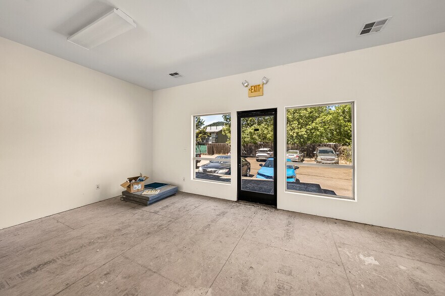 More Photos Of 209 S Old Pacific Hwy, Myrtle Creek Office For Sale