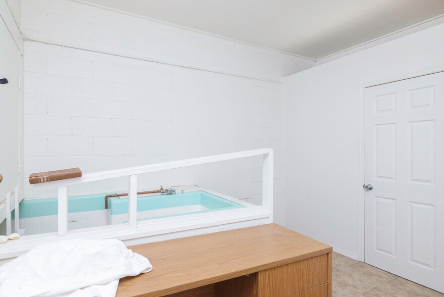 More Photos Of 61 N Hibbert, Mesa Freestanding For Sale