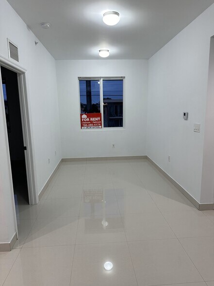 More Photos Of 620 W 29th St, Hialeah Apartments For Sale