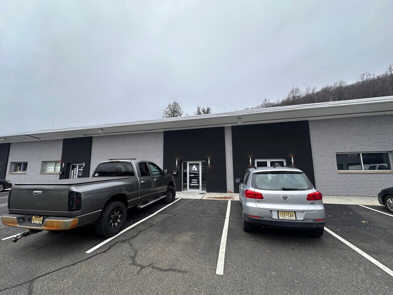 More Photos Of 451 E Main St, Denville Warehouse For Lease