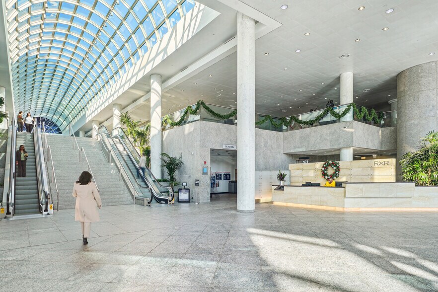 More Photos Of RXR Plz, Uniondale Office Residential For Lease