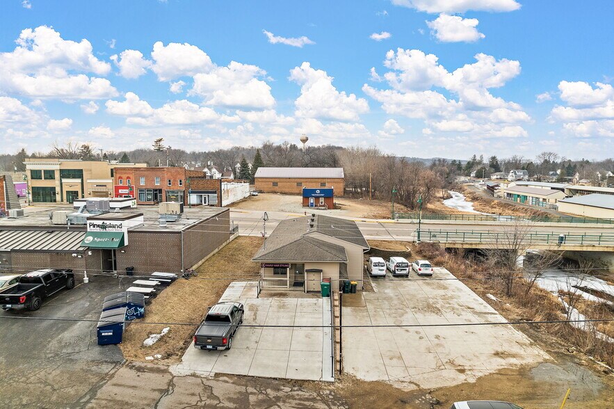 More Photos Of 101 S Main St, Pine Island General Retail For Sale