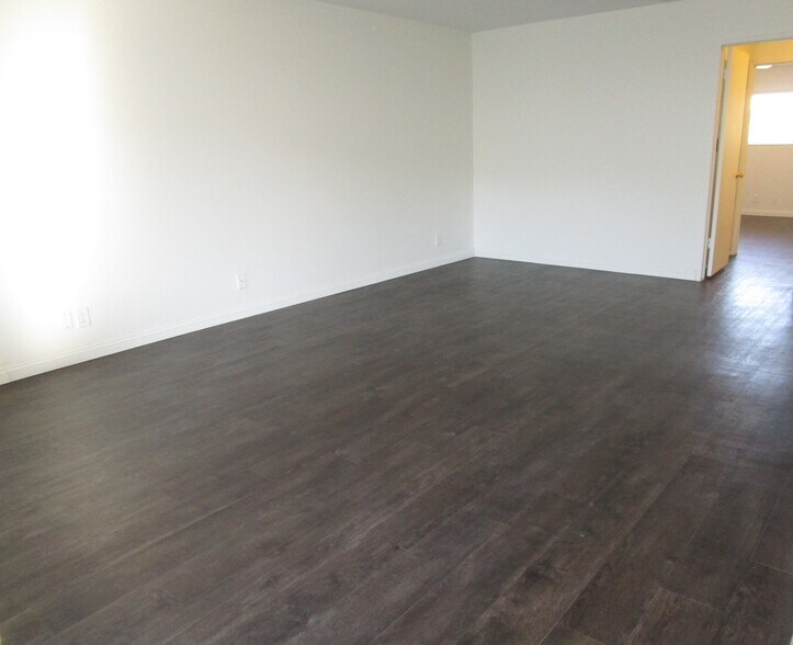 More Photos Of 568 E Colorado Ave, Glendora Apartments For Sale