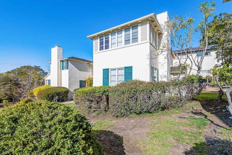 More Photos Of 1739 Spruce St, Berkeley Apartments For Sale