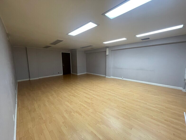 More Photos Of 101 E Huntington Dr, Arcadia Office For Lease