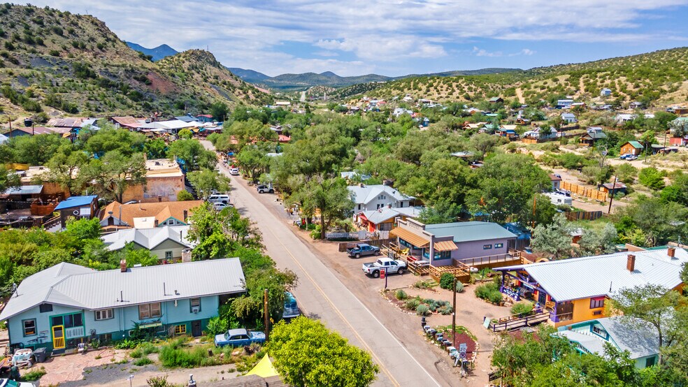 More Photos Of 2849 NM 14, Madrid General Retail For Sale