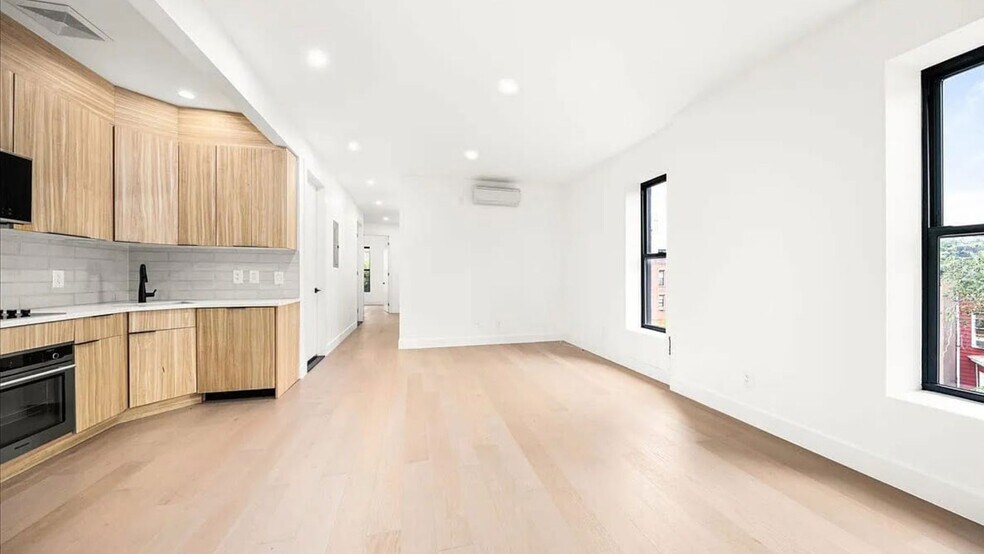 More Photos Of 475 6th Ave, Brooklyn Apartments For Sale