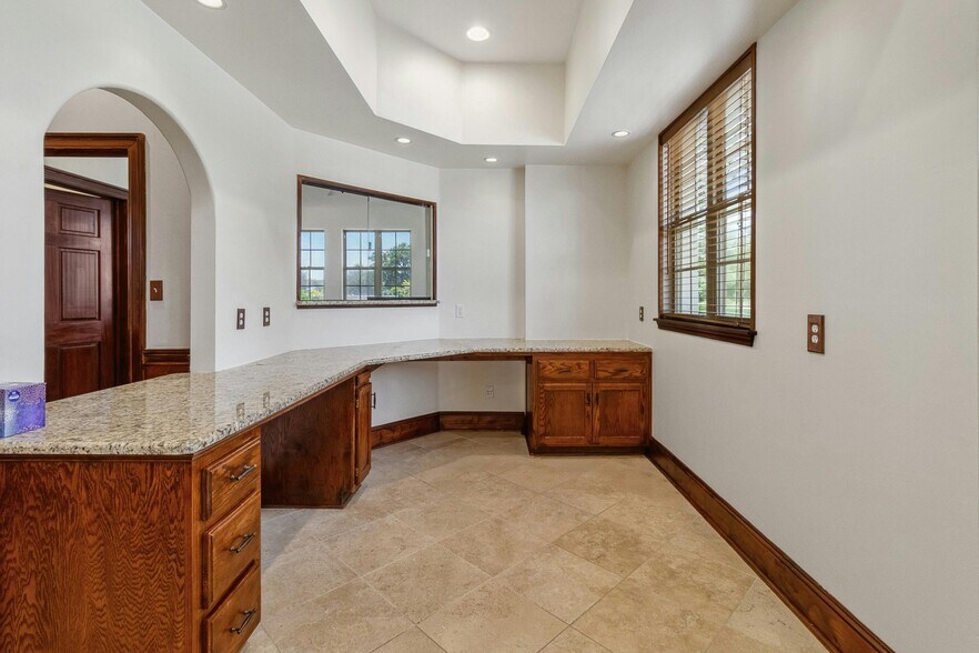 More Photos Of 310 Stagecoach Trl, San Marcos Medical For Lease