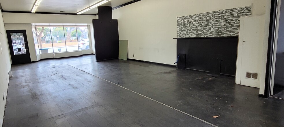 More Photos Of 6184 Atlantic Ave, Long Beach Storefront For Sale