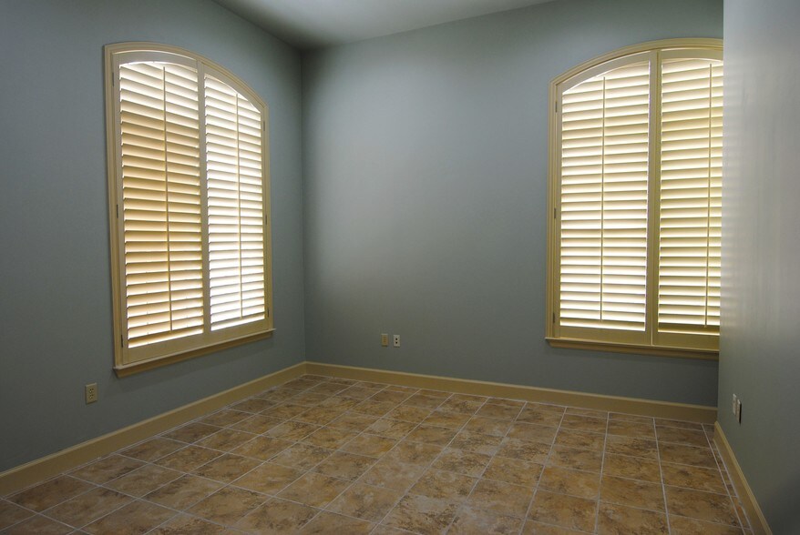 More Photos Of 7700 San Jacinto Pl, Plano Medical For Lease