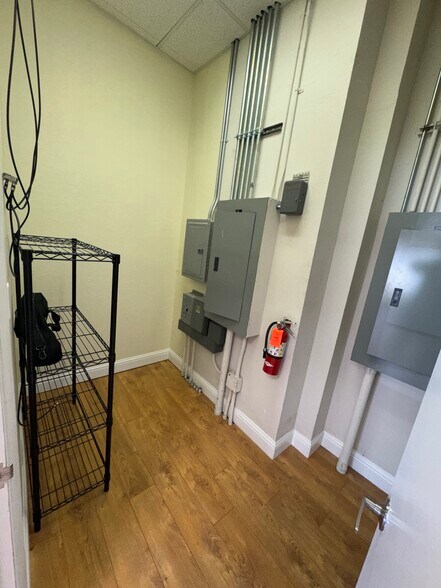 More Photos Of 6100 Plumas St, Reno Office For Sale