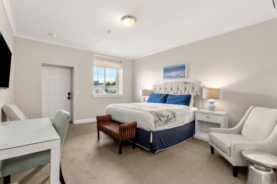 More Photos Of 175 Bridge Rd, Salisbury Hotel For Sale