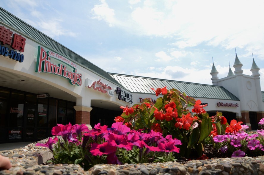 More Photos Of 301 S Main Rd, Vineland Unknown For Lease