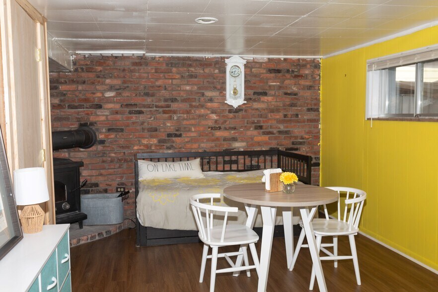 More Photos Of 42 W Spring St, Port Austin General Retail For Lease