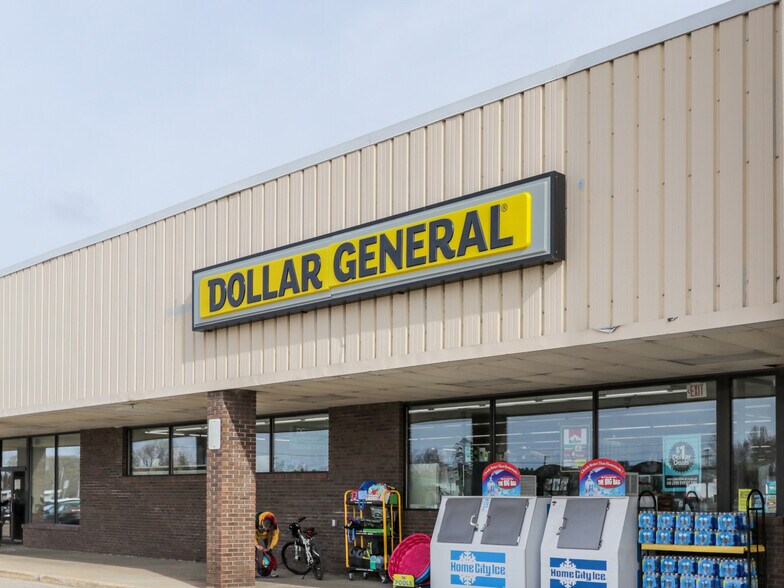 More Photos Of 1109 E State St, Cheboygan Unknown For Lease