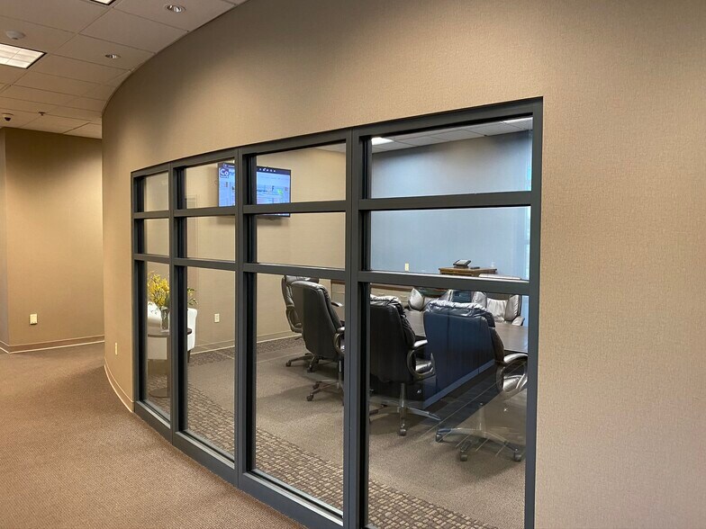 More Photos Of 3340-3350 NE Ralph Powell Rd, Lee's Summit Office For Lease