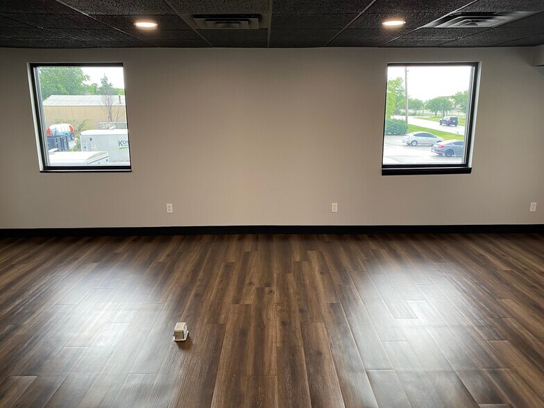 More Photos Of 10151 Hague Rd, Indianapolis Warehouse For Sale