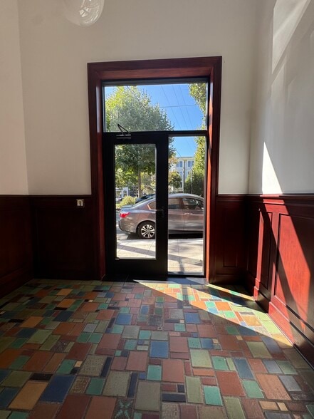 More Photos Of 135 S Park Ave, San Francisco Office For Lease
