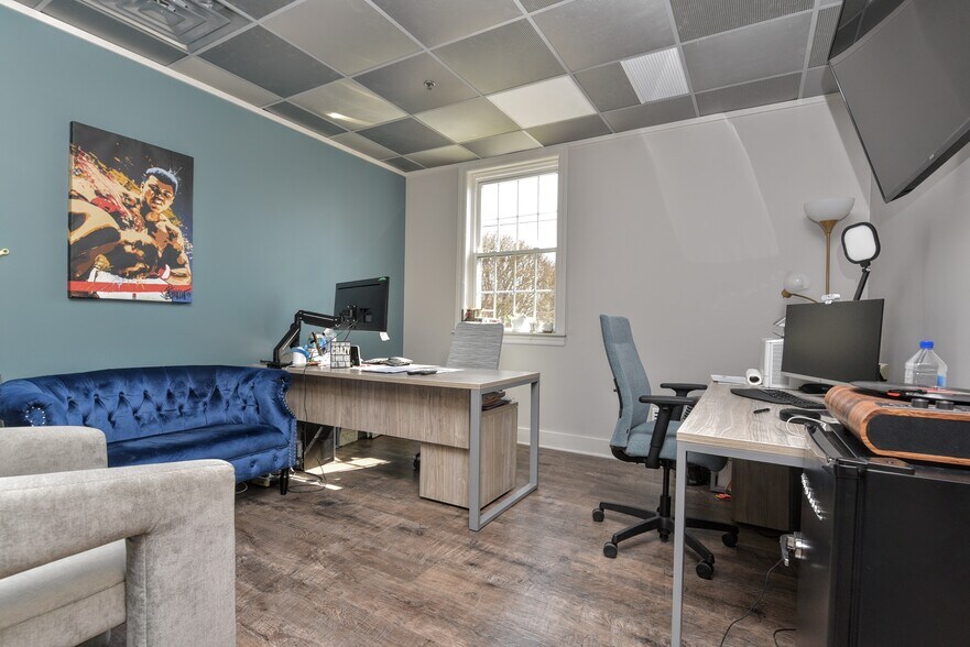 More Photos Of 2 Forest Ave, Oradell Medical For Sale