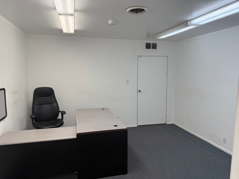 More Photos Of 5451 Laurel Canyon Blvd, Valley Village Medical For Lease