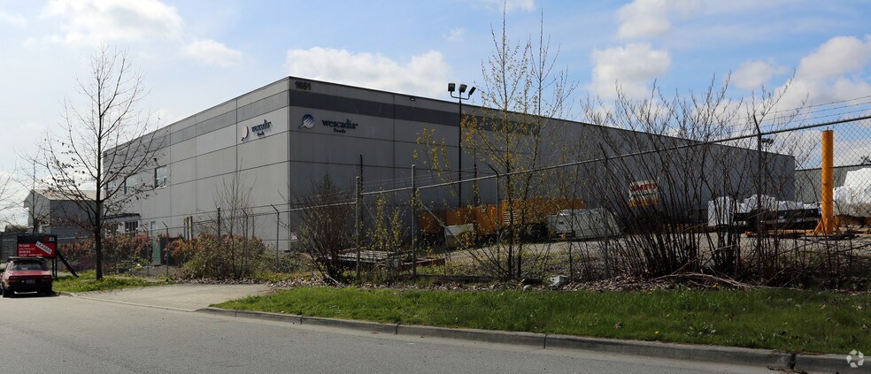 More Photos Of 1651 Patrick St, Richmond Warehouse For Lease