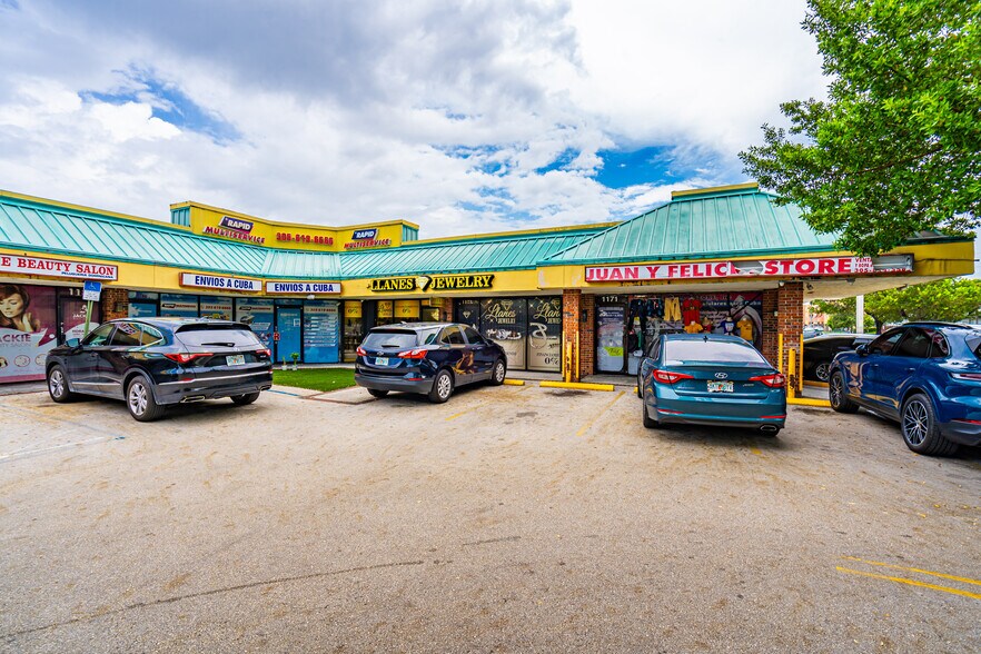 More Photos Of 1169-1199 W 37th St, Hialeah Storefront For Lease