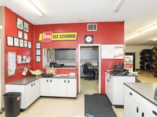 More Photos Of 133 S Old Pacific Hwy, Myrtle Creek Freestanding For Sale