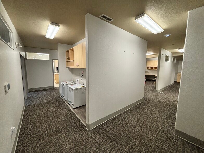 More Photos Of 1515-1535 Liberty St SE, Salem Medical For Lease