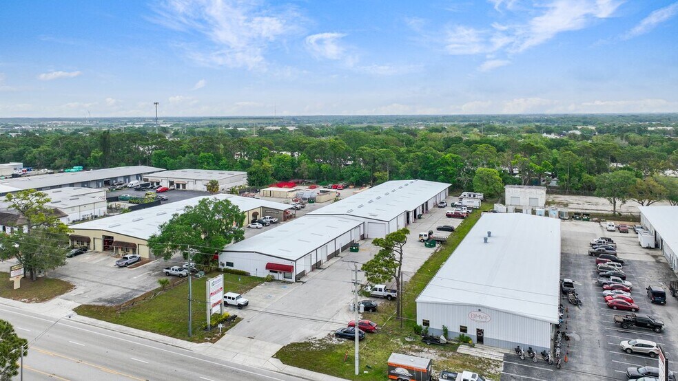 More Photos Of 1985 Cattlemen Rd, Sarasota Warehouse For Sale