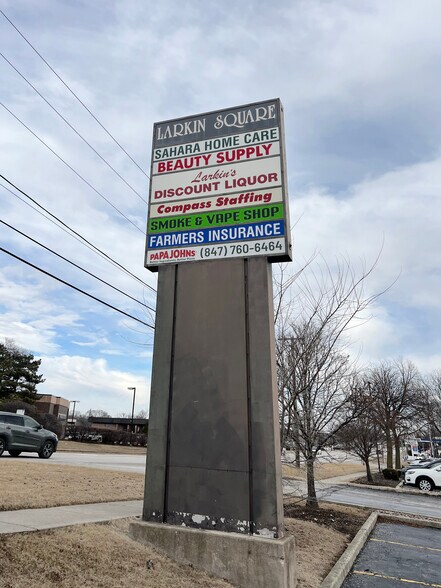 More Photos Of 1821-1833 Larkin Ave, Elgin Storefront Retail Office For Lease