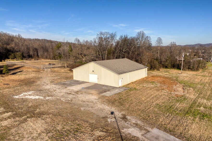 More Photos Of 4760 Roane State Hwy, Rockwood Warehouse For Lease