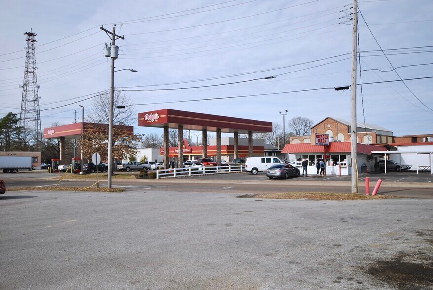 More Photos Of 220-224 N Royal St, Jackson Storefront For Sale