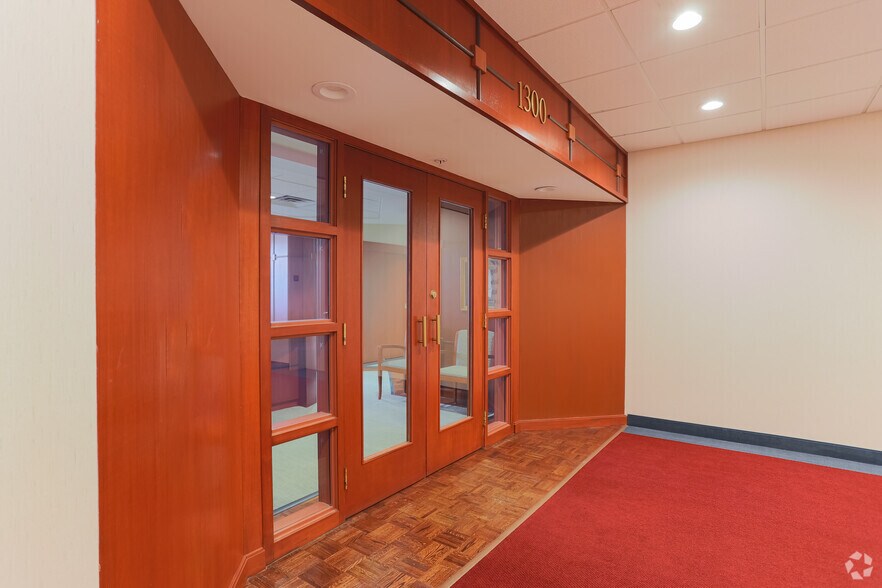 Photo of 13rd Floor Ste 1300