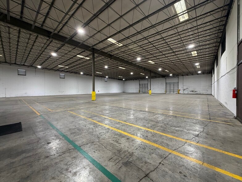 More Photos Of 13609 Archer Dr, Laredo Warehouse For Lease