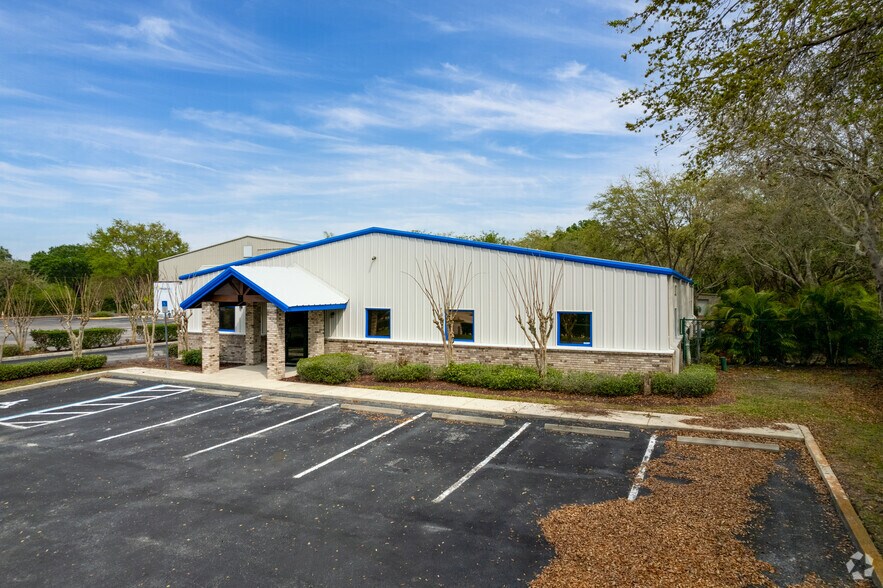 More Photos Of 1133 Crown Park Cir, Winter Garden Office For Lease