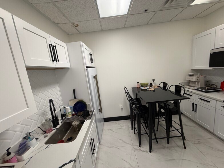 More Photos Of 3203 E Warm Springs Rd, Las Vegas Office Residential For Sale