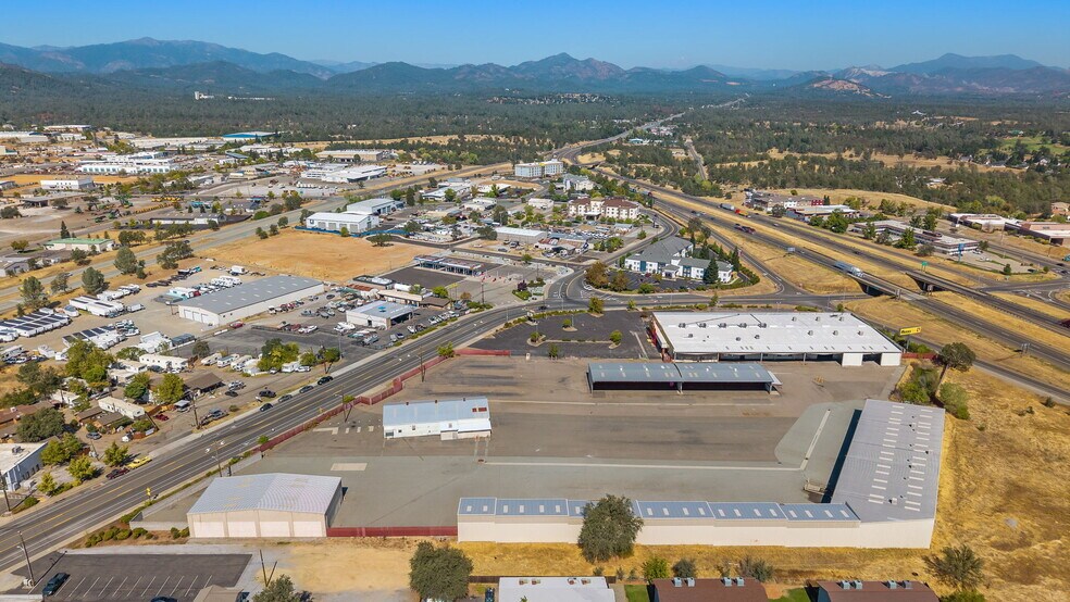 More Photos Of 1046 Twin View Blvd, Redding Industrial For Lease