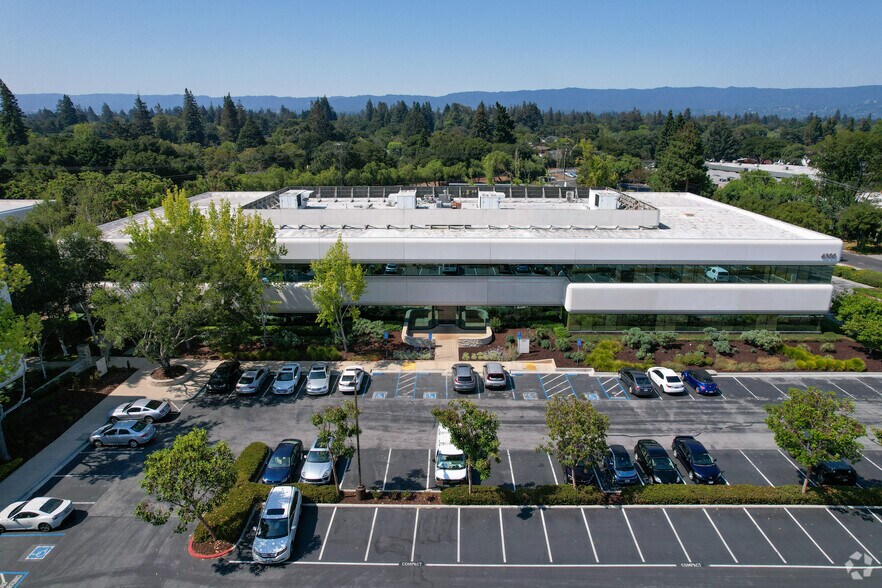 More Photos Of 4300 Bohannon Dr, Menlo Park Office For Lease