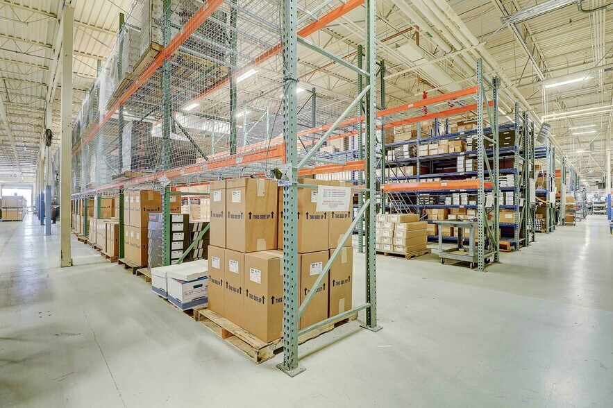 More Photos Of 130 Hangar Way, Watsonville Light Manufacturing For Lease