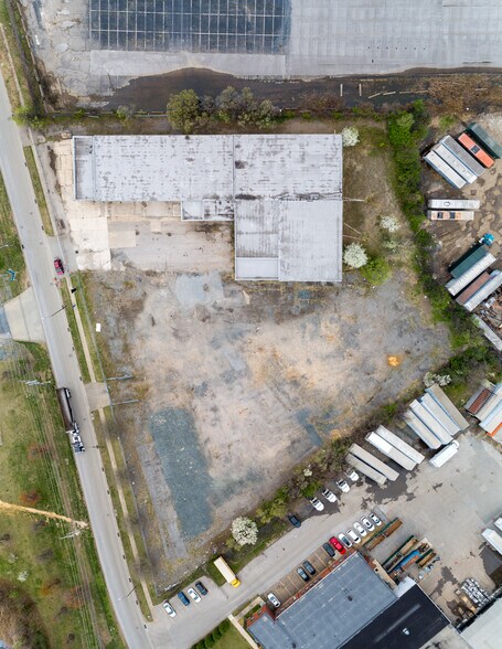 More Photos Of 1340 Chesapeake Ave, Curtis Bay Warehouse For Lease