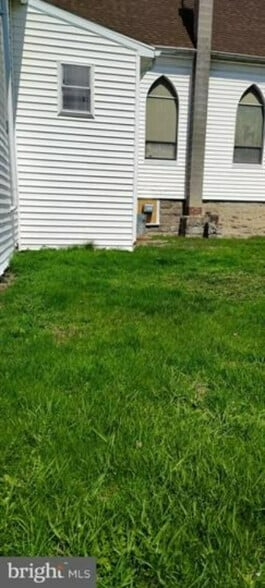 More Photos Of 120 W 4th St, Mount Carmel Religious Facility For Sale