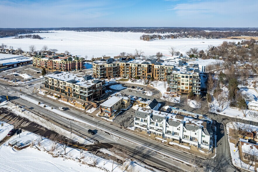More Photos Of 4100 Shoreline Dr, Spring Park Apartments For Lease