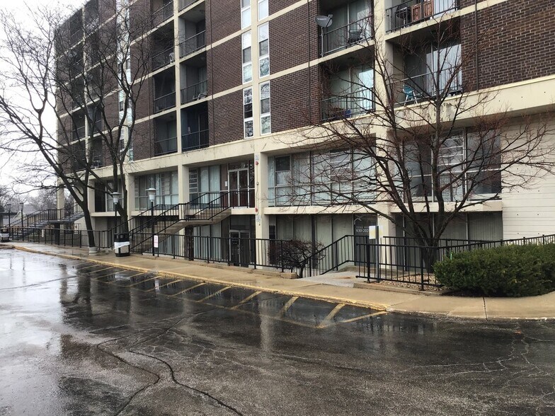 More Photos Of 1043 S York Rd, Bensenville Office Residential For Sale