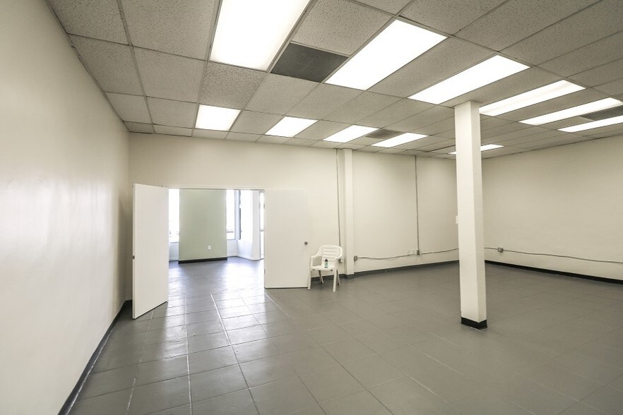 More Photos Of 160-166 W Pico Blvd, Los Angeles Apartments For Sale