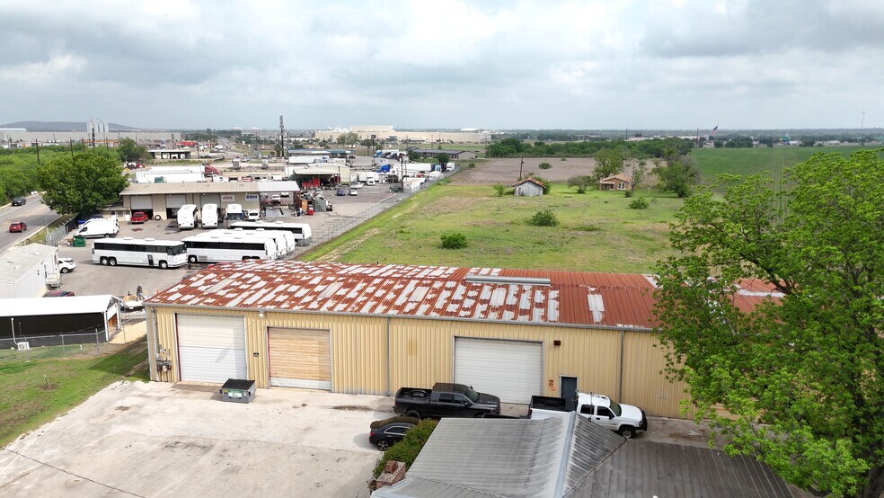 More Photos Of 11722 Fischer Rd, Von Ormy Industrial For Sale