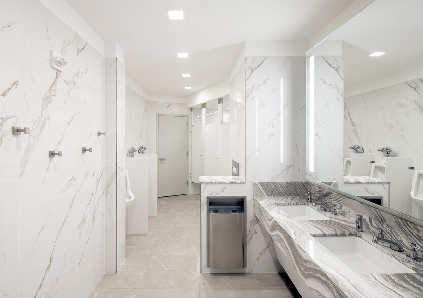 More Photos Of 1025 Connecticut Ave NW, Washington Office For Lease