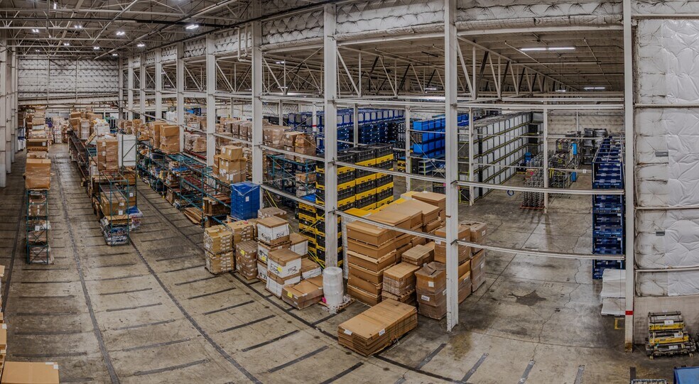 More Photos Of 2100 Cedar St, Fremont Distribution For Lease