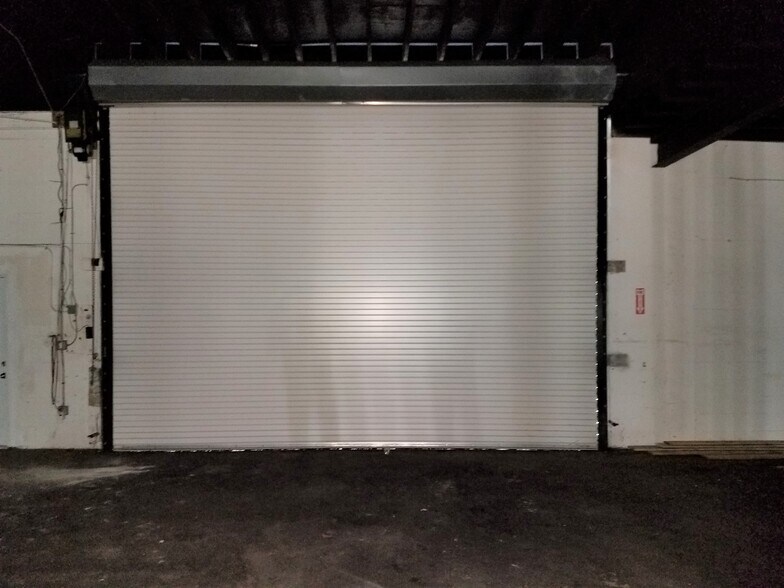 More Photos Of 120 S Dixie Hwy, Lake Worth Storefront For Sale